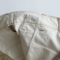 画像7: 50's US ARMY M-45 COTTON KHAKI TROUSERS【W31 x L31.5 程度】 (7)