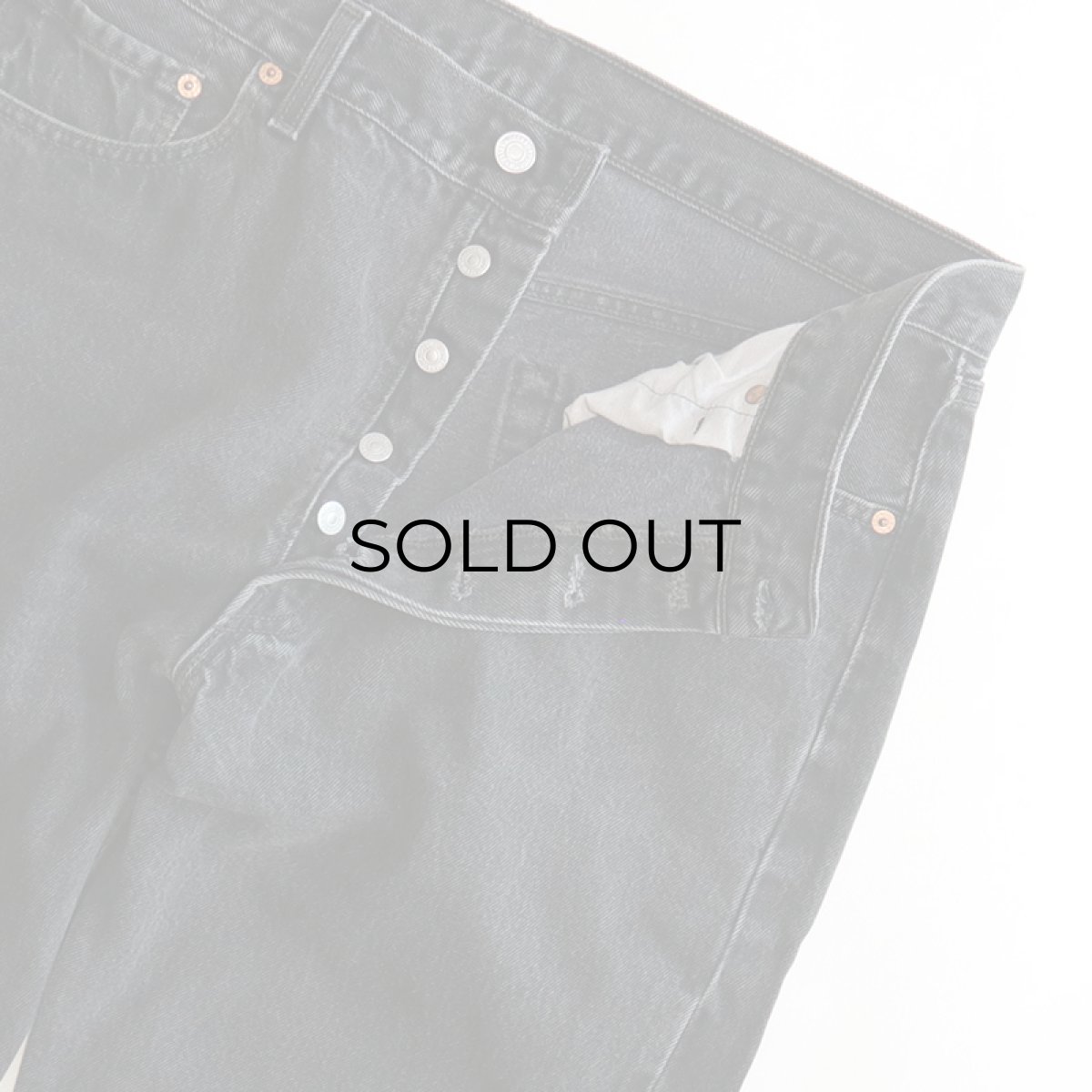 画像4: LEVI'S 501 BLACK DENIM PANTS "made in USA" 【W35程度】 (4)