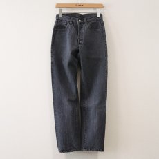 画像2: 80's LEVI'S 501 BLACK DENIM PANTS "made in USA" "INSEAM SINGLE"【W28 x L30 程度】 (2)