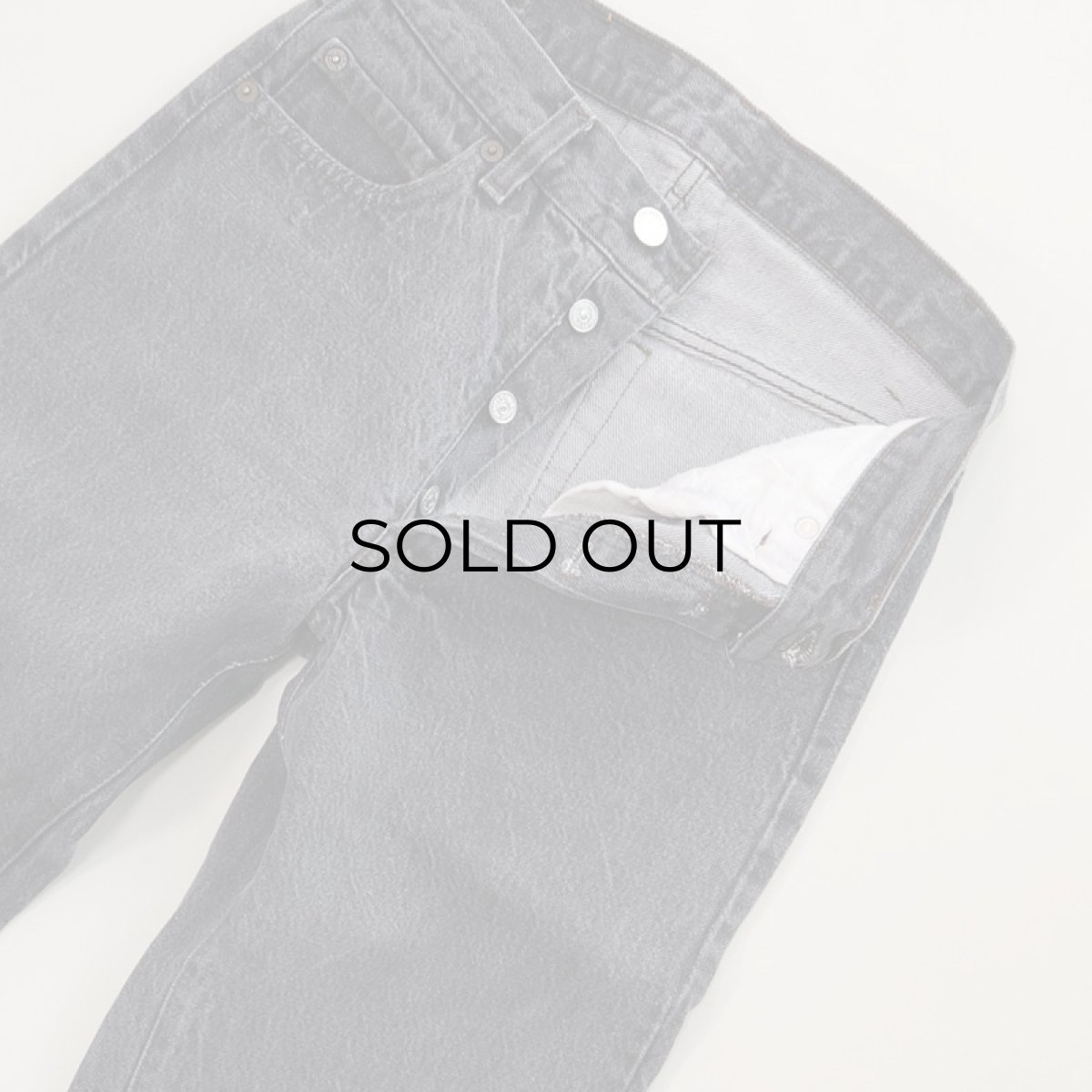 画像4: 80's LEVI'S 501 BLACK DENIM PANTS "made in USA" "INSEAM SINGLE"【W28 x L30 程度】 (4)