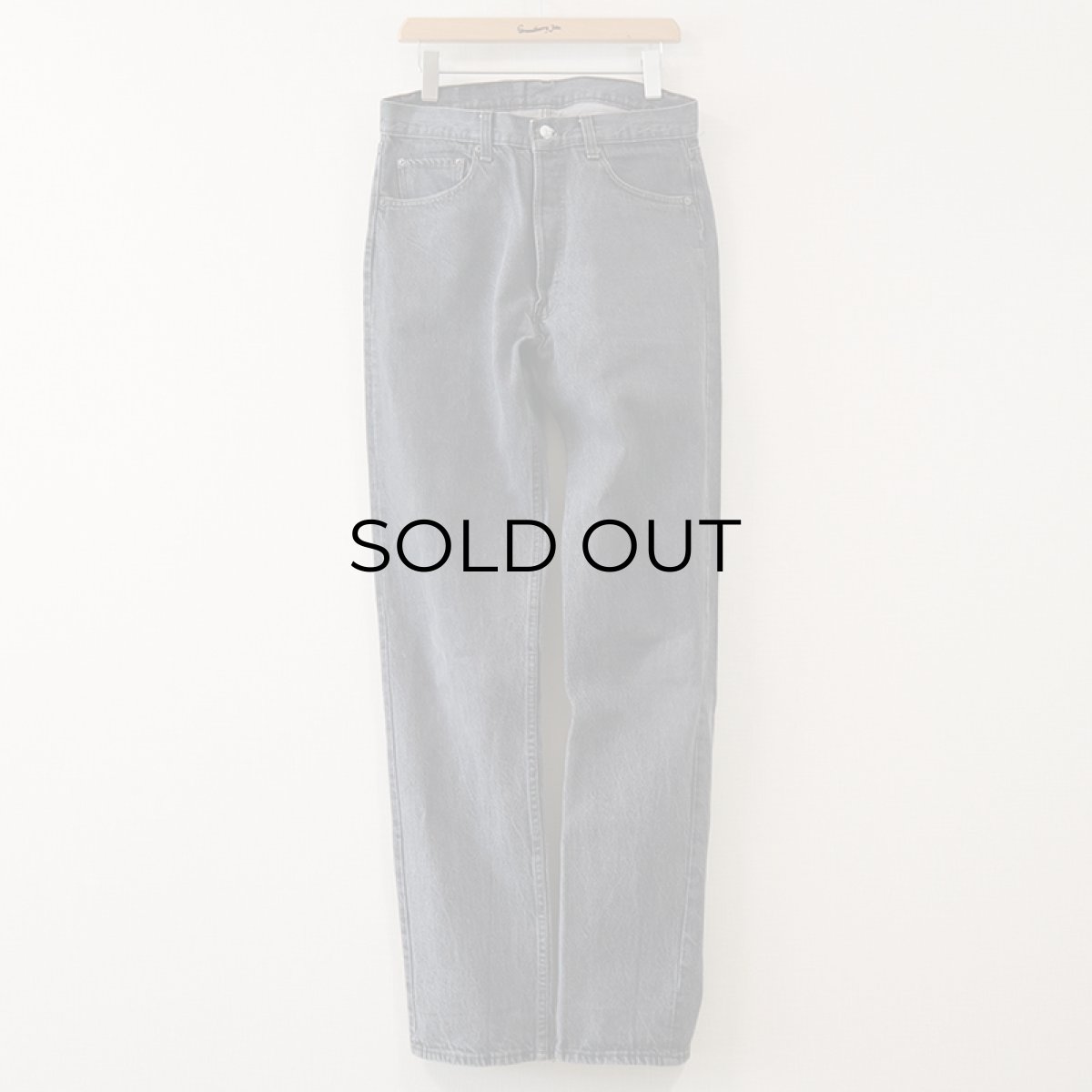 画像2: 80's LEVI'S 501 BLACK DENIM PANTS "made in USA"【W33 x L36 程度】 (2)