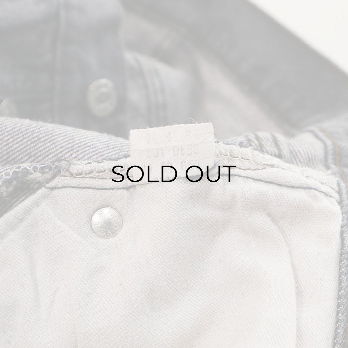 画像9: 80's LEVI'S 501 BLACK DENIM PANTS "made in USA"【W33 x L36 程度】 (9)