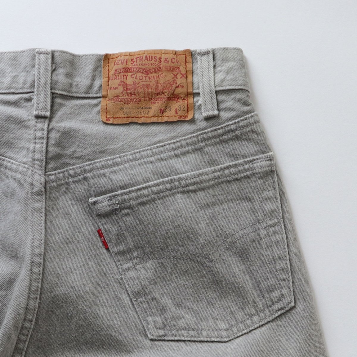 画像8: LEVI'S 501 GRAY DENIM PANTS "INSEAM SINGLE STITCH" "made in USA" 【W29 x L32 程度】 (8)