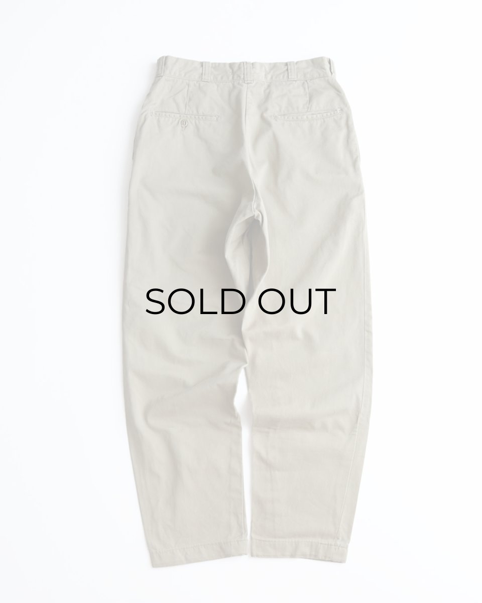 画像2: 〜70's US MILITARY COTTON TWILL KHAKI TROUSERS【W29 x L29 程度】 (2)