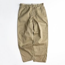 画像2: 60's US MILITARY COTTON TWILL KHAKI TROUSERS【W36 x L32 程度】 (2)