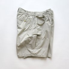 画像2: Columbia COTTON TUCK CARGO SHORTS 【W34 程度】 (2)