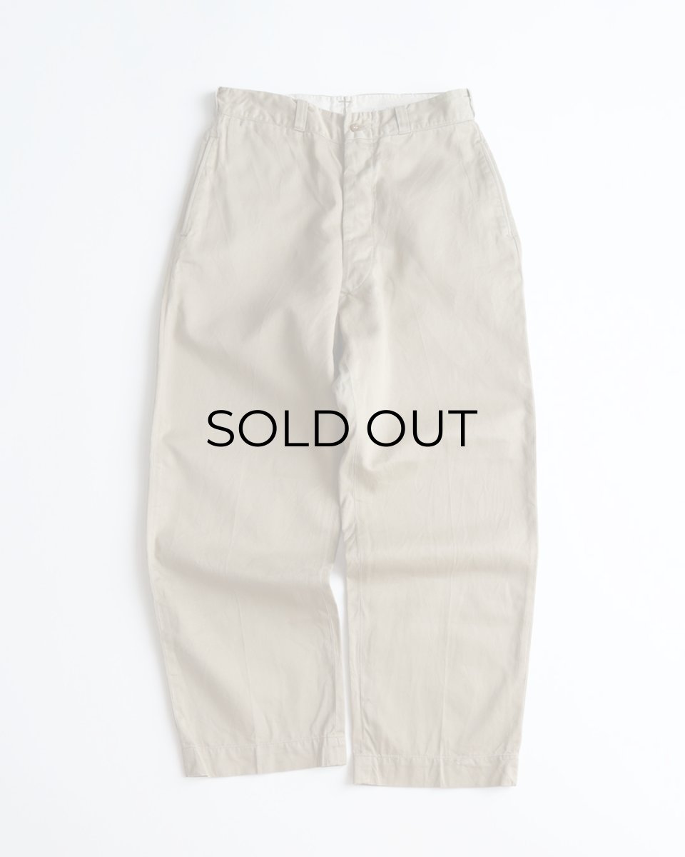 画像1: 50's US MILITARY COTTON TWILL KHAKI TROUSERS【W31 x L29 程度】 (1)