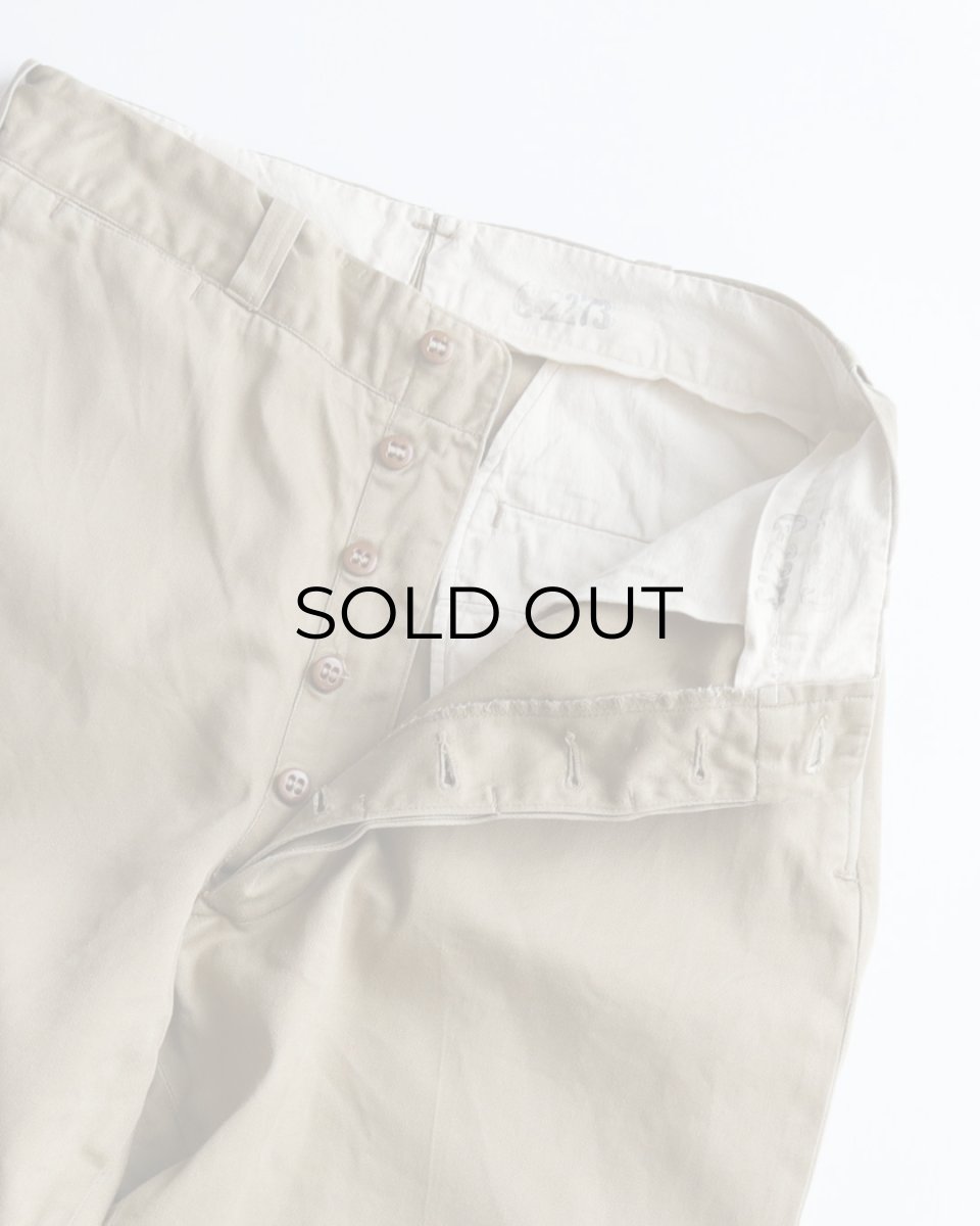 画像3: 50's US MILITARY COTTON TWILL KHAKI TROUSERS【W31 x L29 程度】 (3)
