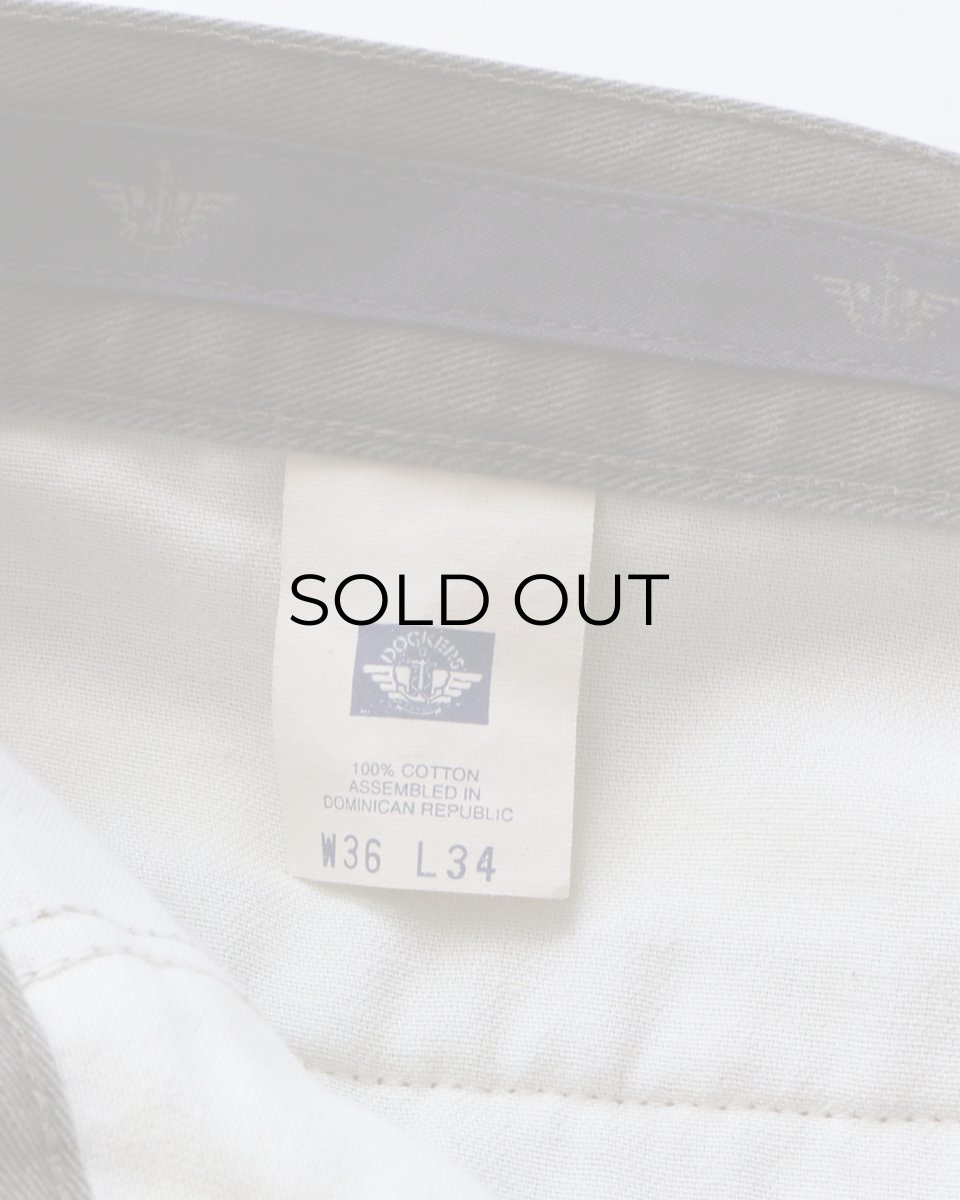 画像8: 〜00's DOCKERS COTTON TWILL TUCK PANTS【W36 x L33 程度】 (8)