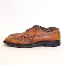 画像2: OLD Alan Mcafee by Church's LEATHER WING TIP SHOES "MADE IN ENGLAND"【size : 8 1/2 B ?】 (2)