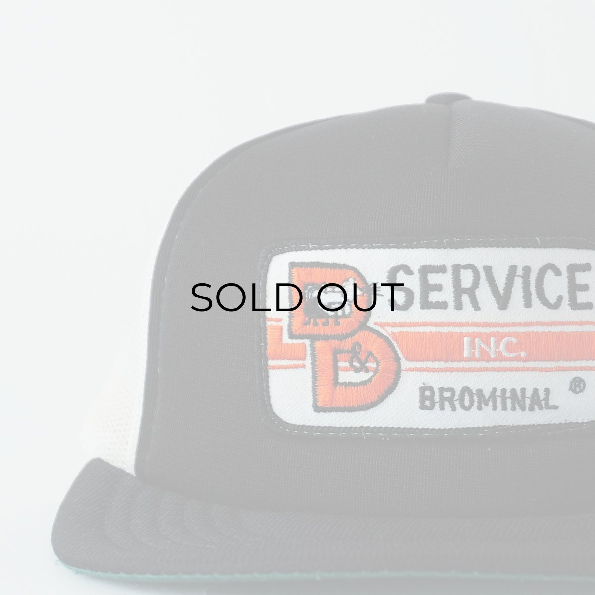画像6: 80's CARDINAL CAP & JACKET CO. 2-TONE TRUCKER MESH CAP with PATCH "D&D SERVICE" (6)