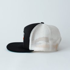 画像2: 80's CARDINAL CAP & JACKET CO. 2-TONE TRUCKER MESH CAP with PATCH "D&D SERVICE" (2)