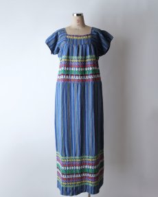 画像9: OLD UNKNOWN BRAND EMBROIDERED COTTON STRIPE DRESS (9)
