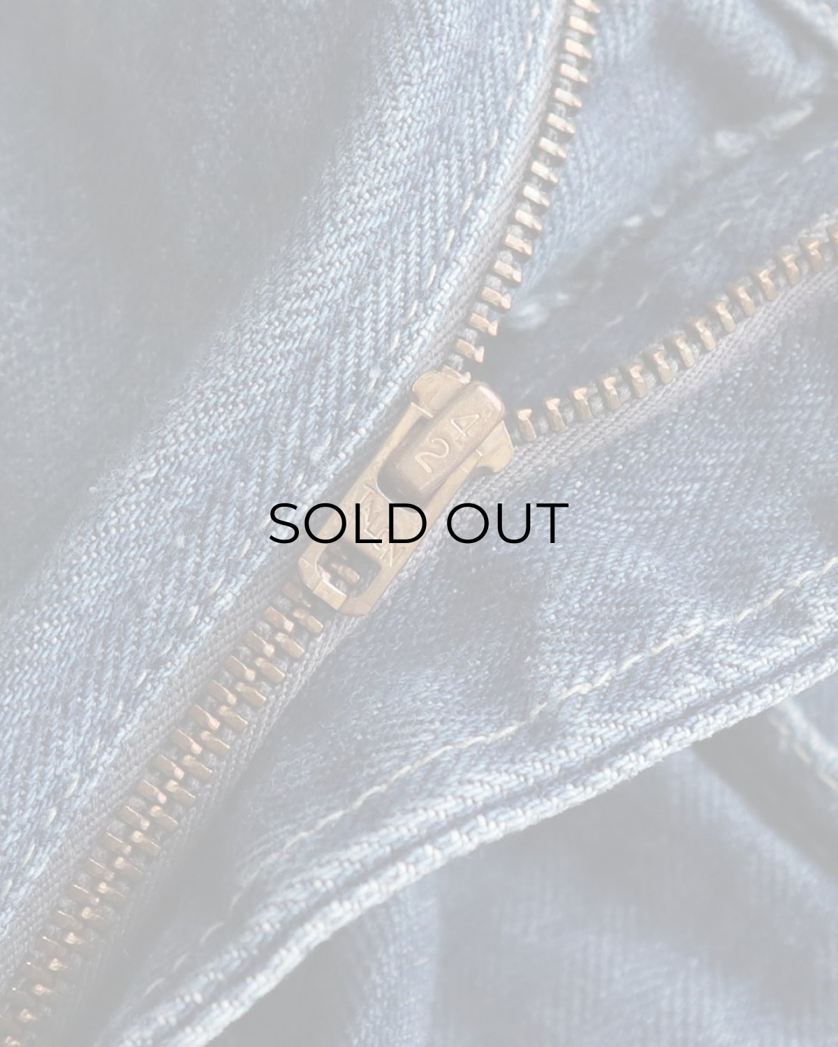 画像7: 80's Lee 200 COTTON HERRINGBONE DENIM STRAIGHT PANTS "MADE IN USA" 【SIZE : W29 x L31.5 程度】 (7)