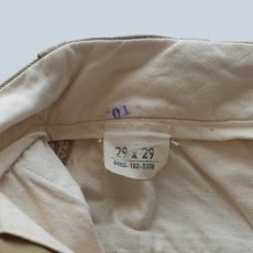 画像7: 60's US MILITARY COTTON TWILL KHAKI TROUSERS【W28 x L26 程度】 (7)