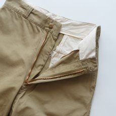 画像4: 60's US MILITARY COTTON TWILL KHAKI TROUSERS【W28 x L26 程度】 (4)
