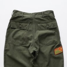 画像8: 60's US ARMY COTTON SATEEN UTILITY BAKER PANTS with PATCH【SIZE W28 x L27 程度】 (8)
