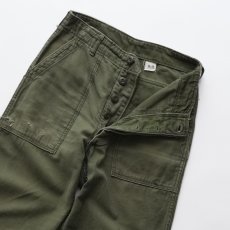 画像5: 60's US ARMY COTTON SATEEN UTILITY BAKER PANTS with PATCH【SIZE W28 x L27 程度】 (5)