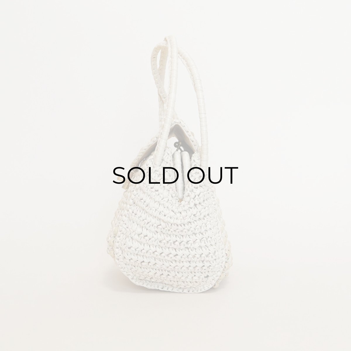 画像2: 60's RAFFIA BEADED MINI BAG "Made in ITALY" (2)