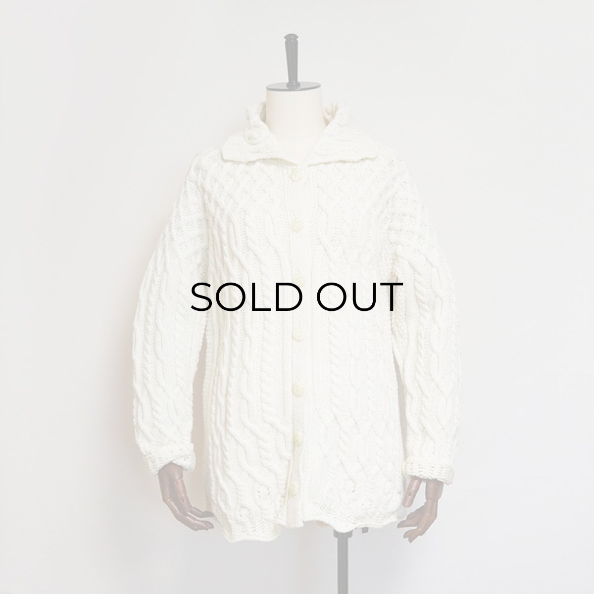 画像9: ARANCRAFTS WOOL HAND KNIT FISHERMAN'S CARDIGAN (9)