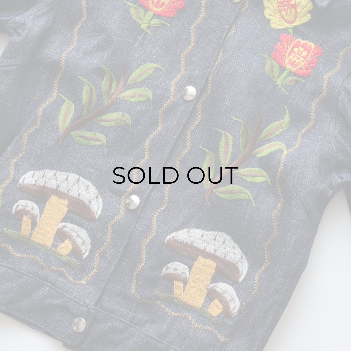 画像8: 70's UNKNOWN BRAND DENIM EMBROIDERED SHORT LENGTH SNAP JACKET "MINT CONDITION" (8)