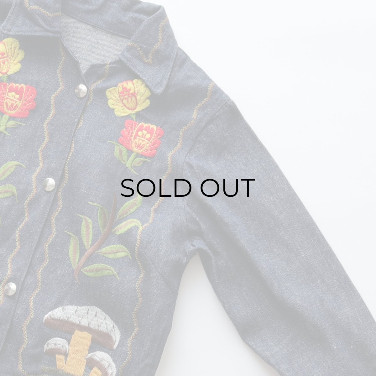 画像4: 70's UNKNOWN BRAND DENIM EMBROIDERED SHORT LENGTH SNAP JACKET "MINT CONDITION" (4)