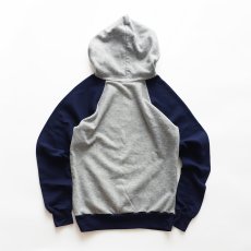 画像2: 80's Disney CASUALS "MICKEY" PRINT 2-TONE SWEAT PULLOVER PARKA (2)