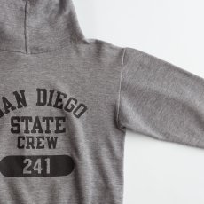 画像3: 〜80's sportswear BACK PRINT SWEAT PULLOVER PARKA "SAN DIEGO STATE CREW" "MADE IN USA" (3)