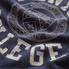 画像6: 70's UNKNOWN BRAND FLOCK PRINT CREW NECK SWEAT "KENYON COLLEGE" (6)