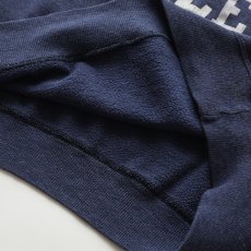 画像7: 70's UNKNOWN BRAND FLOCK PRINT CREW NECK SWEAT "KENYON COLLEGE" (7)