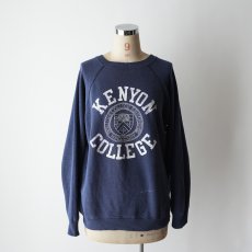 画像10: 70's UNKNOWN BRAND FLOCK PRINT CREW NECK SWEAT "KENYON COLLEGE" (10)