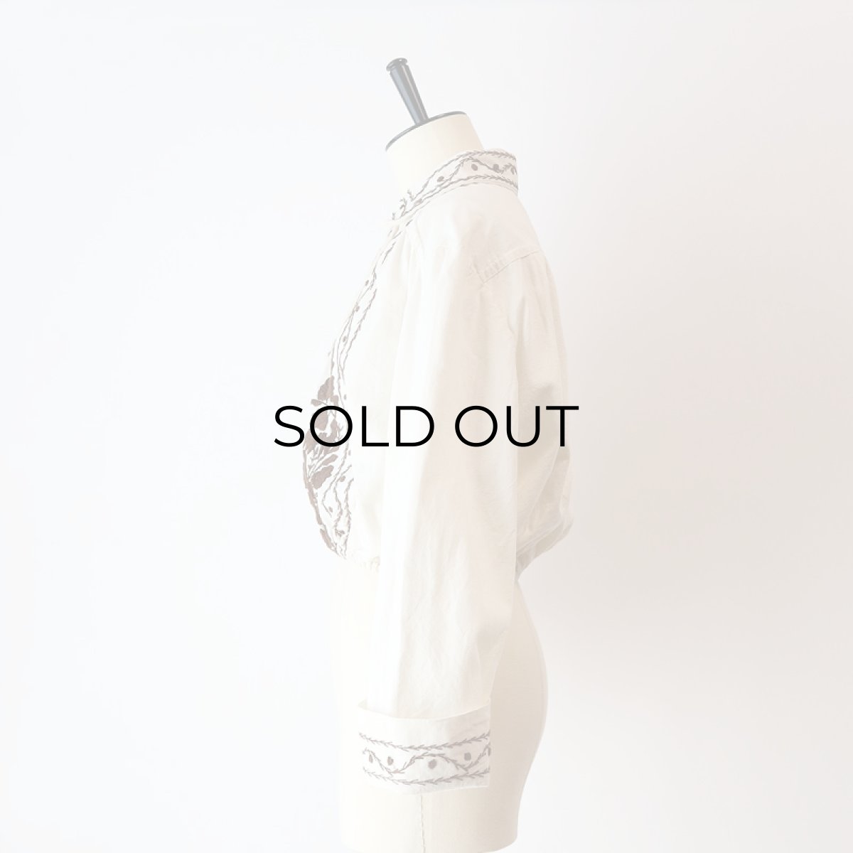 画像15: OLD UNKNOWN BRAND COTTON EMBROIDERED CROPPED BLOUSE (15)