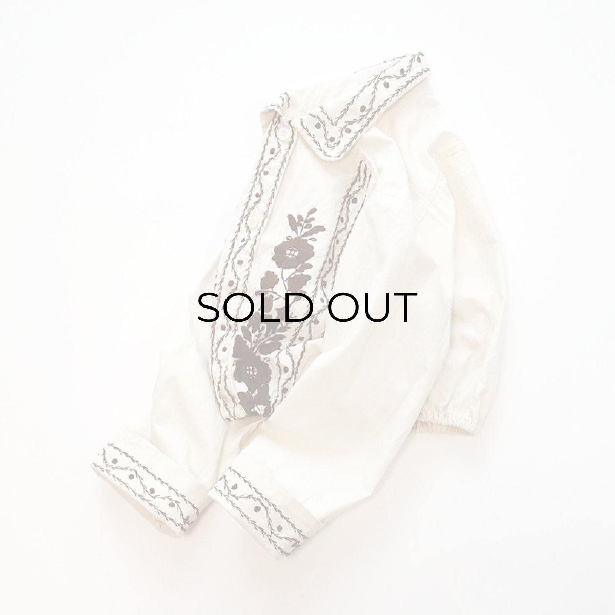 画像2: OLD UNKNOWN BRAND COTTON EMBROIDERED CROPPED BLOUSE (2)