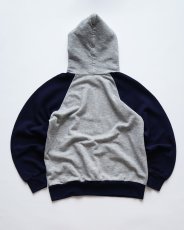 画像2: 80's Disney CASUALS "MICKEY" PRINT 2-TONE SWEAT PULLOVER PARKA (2)