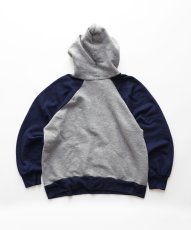 画像2: 80's Disney CASUALS "MICKEY" PRINT 2-TONE SWEAT PULLOVER PARKA (2)