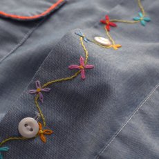 画像9: 70's BIG MAC COTTON POLYESTER CHAMBRAY HAND EMBROIDERED CUSTOM SHIRT (9)