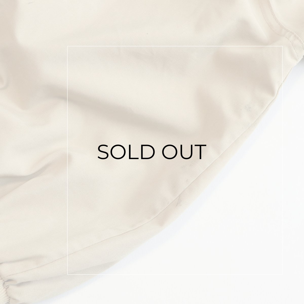 右わき腹に汚れ