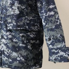 画像11: US NAVY GORE-TEX DIGITAL CAMOUFLAGE WORKING PARKA 【SMALL - REGULAR】 (11)