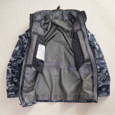 画像2: US NAVY GORE-TEX DIGITAL CAMOUFLAGE WORKING PARKA 【SMALL - REGULAR】 (2)