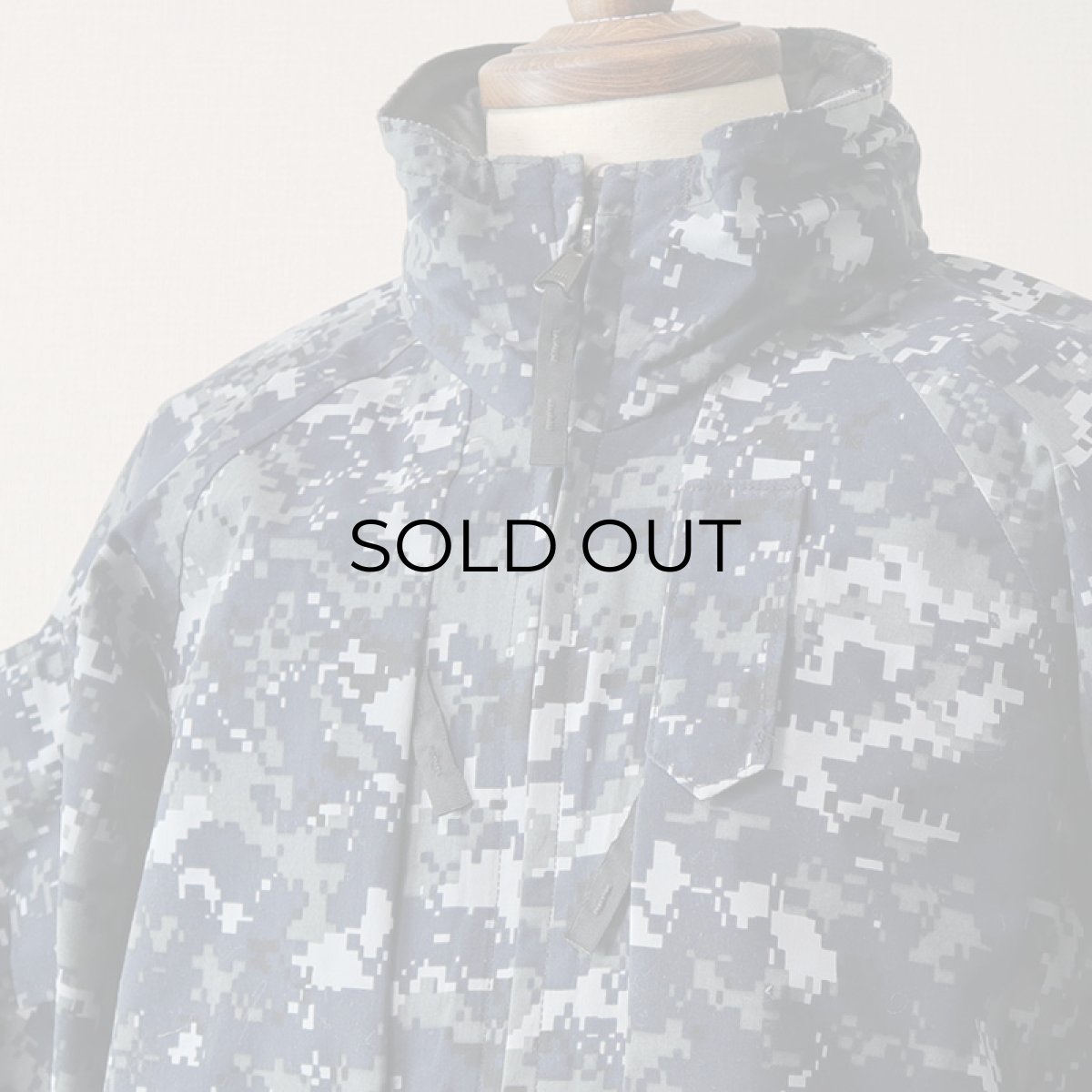 画像10: US NAVY GORE-TEX DIGITAL CAMOUFLAGE WORKING PARKA 【SMALL - REGULAR】 (10)