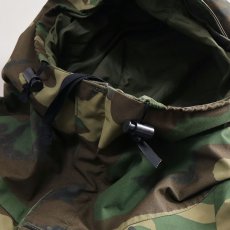 画像15: 80's US ARMY GORE-TEX WOODLAND CAMOUFLAGE EXTENDED COLD WEATHER PARKA "1st type" 【SMALL - SHORT】 (15)