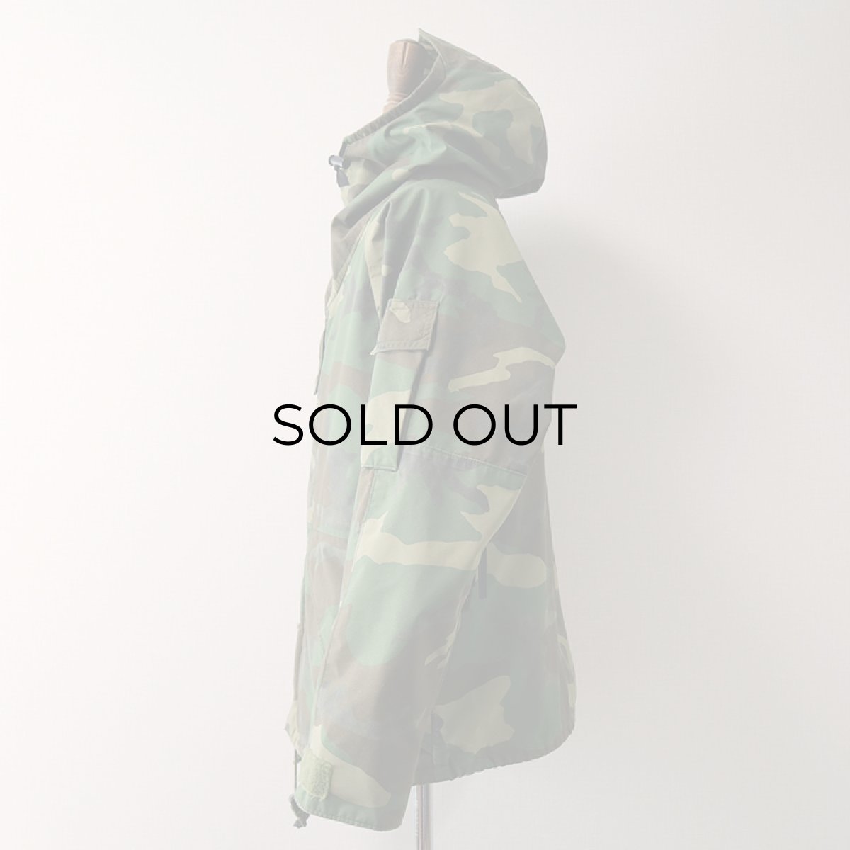 画像2: 80's US ARMY GORE-TEX WOODLAND CAMOUFLAGE EXTENDED COLD WEATHER PARKA "1st type" 【SMALL - SHORT】 (2)
