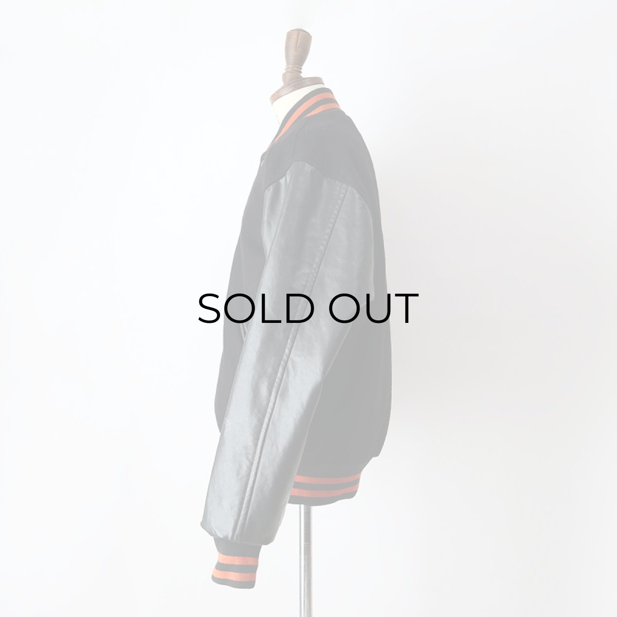 画像15: 〜90's awards USA WOOL MELTON QUILTED LINING FAKE LEATHER SLEEVE VARSITY JACKET "MADE IN USA" (15)