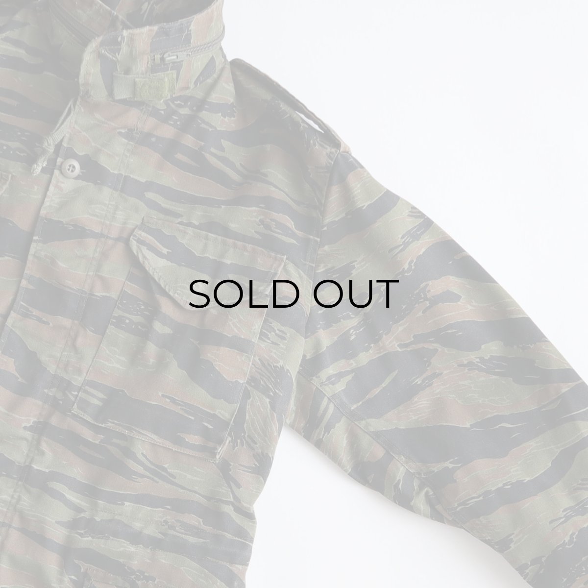 画像4: 〜00's ALPHA M-65 style TIGER STRIPE CAMOUFLAGE FIELD JACKET "MADE IN USA" 【SIZE : SMALL-REGULAR】 (4)
