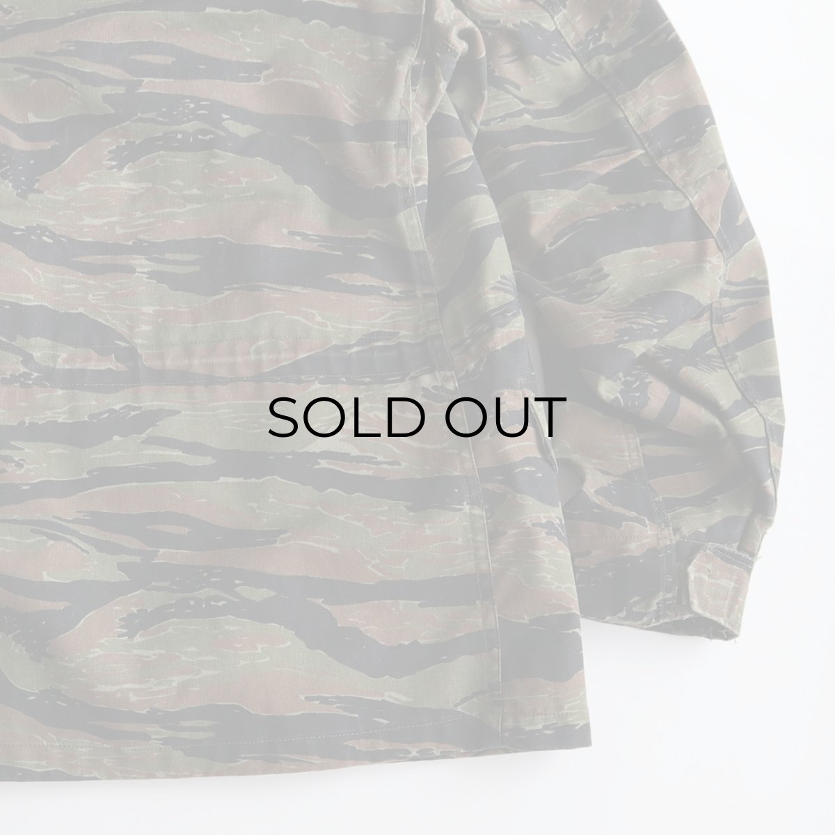 画像8: 〜00's ALPHA M-65 style TIGER STRIPE CAMOUFLAGE FIELD JACKET "MADE IN USA" 【SIZE : SMALL-REGULAR】 (8)