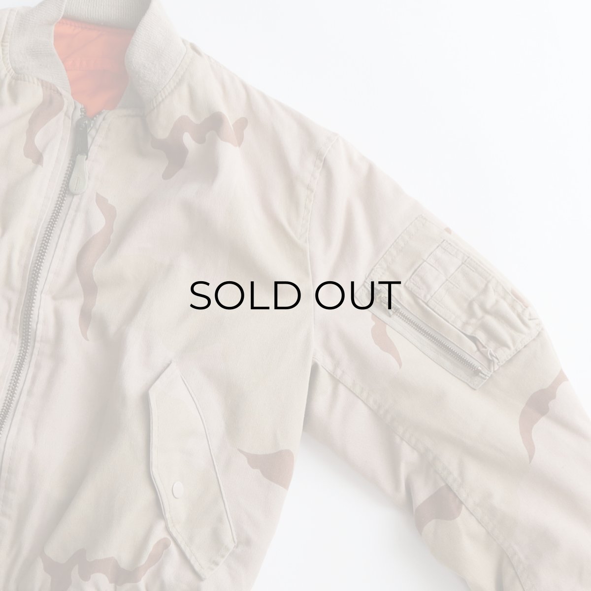 画像3: 〜90's ALPHA MA-1 style DESERT CAMOUFLAGE REVERSIBLE ZIP FLIGHT JACKET "MADE IN USA" (3)