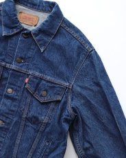 画像3: 80's LEVI'S 71506 COTTON DENIM 4-POCKET TRUCKER JACKET "SIZE 44L" "MADE IN USA" (3)