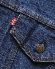 画像11: 80's LEVI'S 71506 COTTON DENIM 4-POCKET TRUCKER JACKET "SIZE 44L" "MADE IN USA" (11)