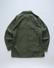 画像3: 60's US ARMY COTTON SATEEN UTILITY SHIRT JACKET with PATCH (3)