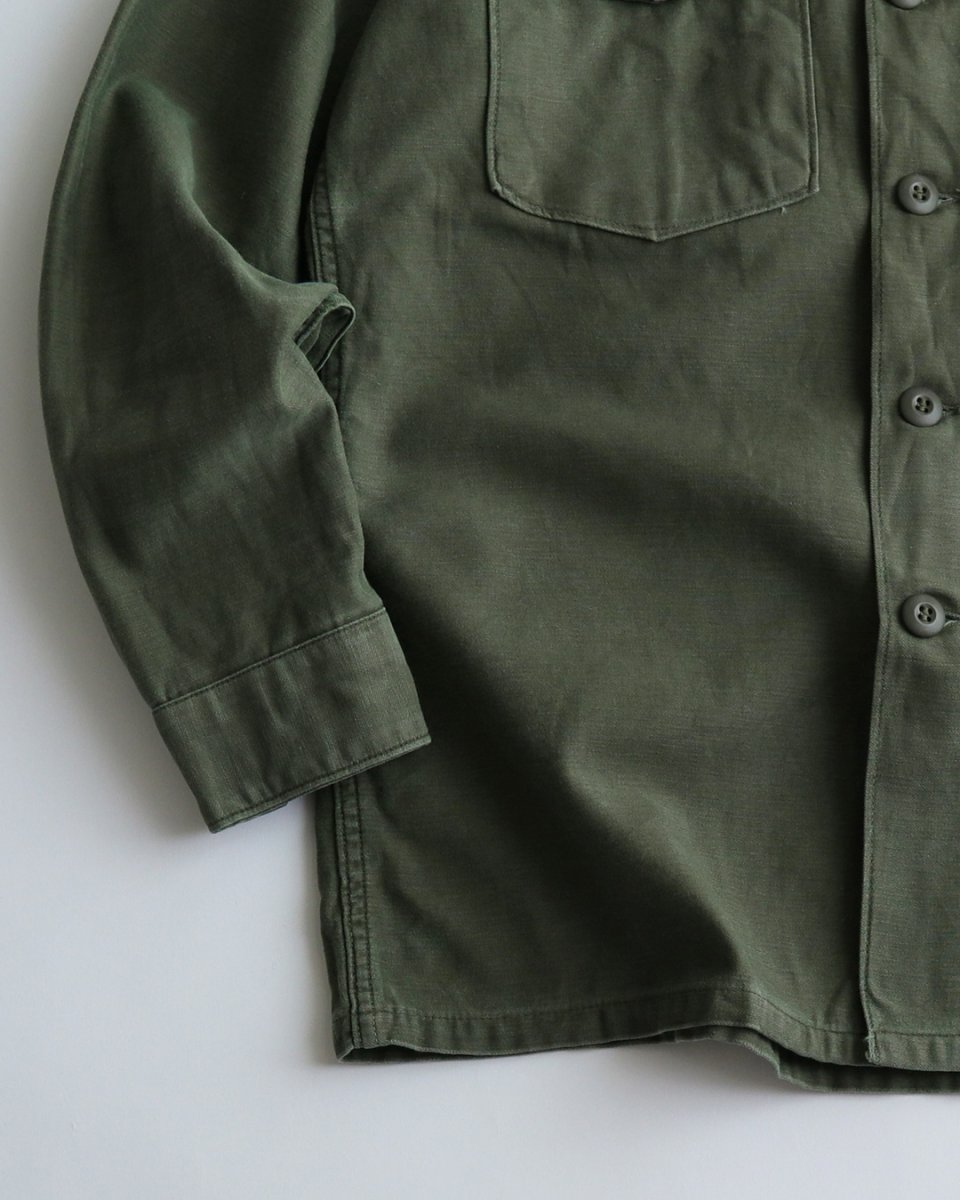 画像5: 60's US ARMY COTTON SATEEN UTILITY SHIRT JACKET with PATCH (5)